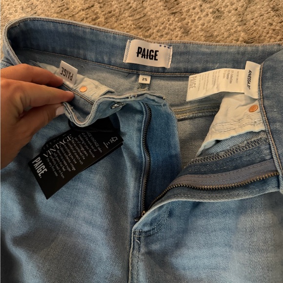 NWT Anthropologie Paige Anessa 31” Wide Leg Raw Hem Jeans sz 25 - Picture 6 of 6